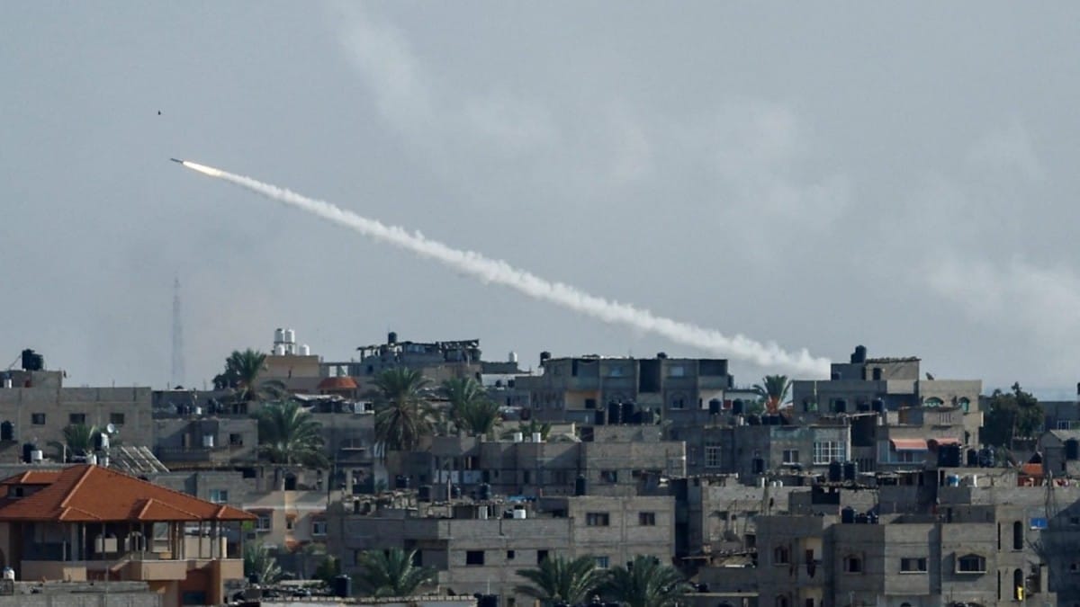 Gaza rockets target southern Israeli towns as IDF intercepts attack