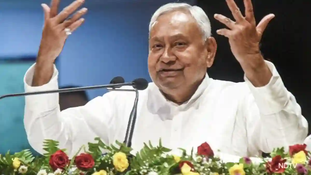 Bihar Polls 2025: Nitish Kumar Offers ₹1,000 Monthly Allowance for Youth, ₹5,000 Aid for Workers
